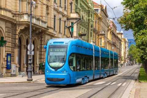 tramvaj_shutterstock_207141064__480x320pxl.jpg