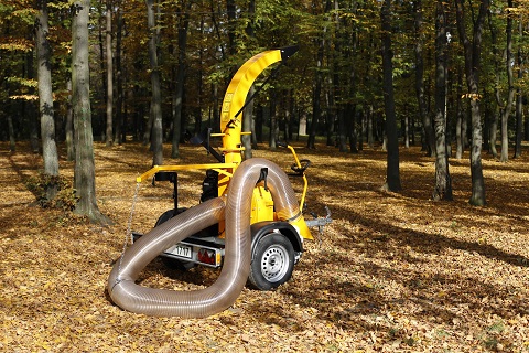 Frézy na pařezy, vysavače listí a štěpkovače získávají exportní úspěch díky ojedinělému designu